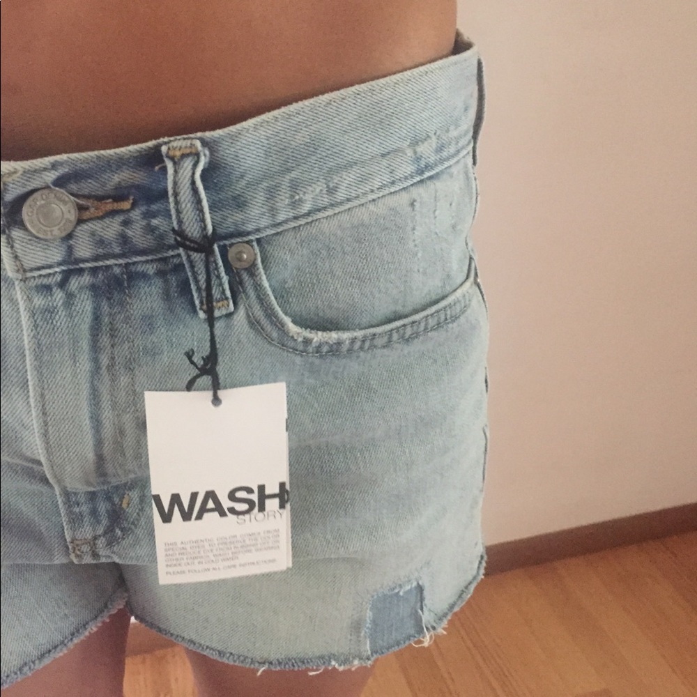 Super cute jean shorts